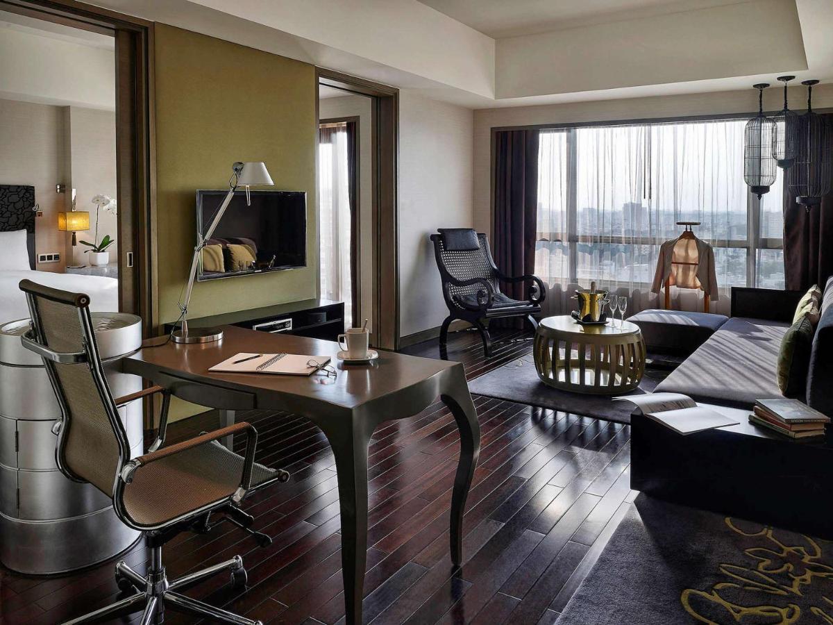 Sofitel Saigon Plaza Hotel Ho Chi Minh City Exterior photo