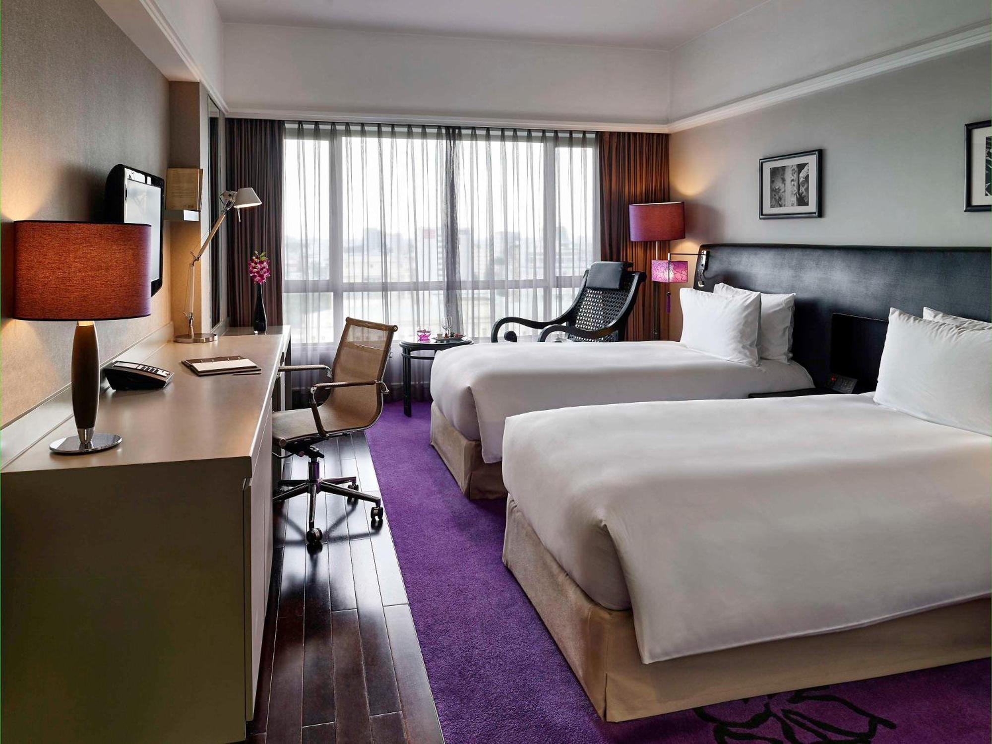 Sofitel Saigon Plaza Hotel Ho Chi Minh City Exterior photo