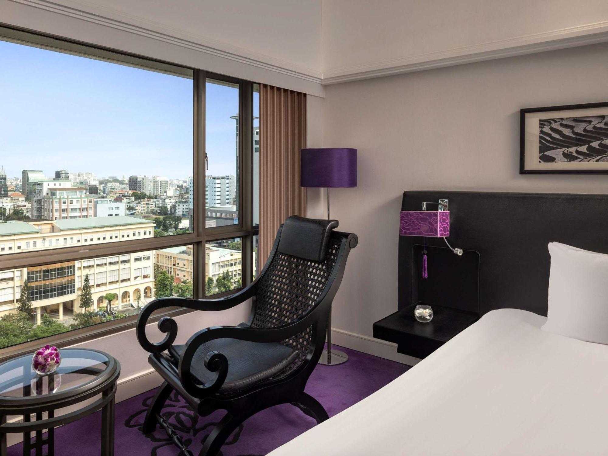 Sofitel Saigon Plaza Hotel Ho Chi Minh City Exterior photo